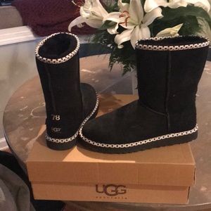Ugg classic short 78 boots size 11